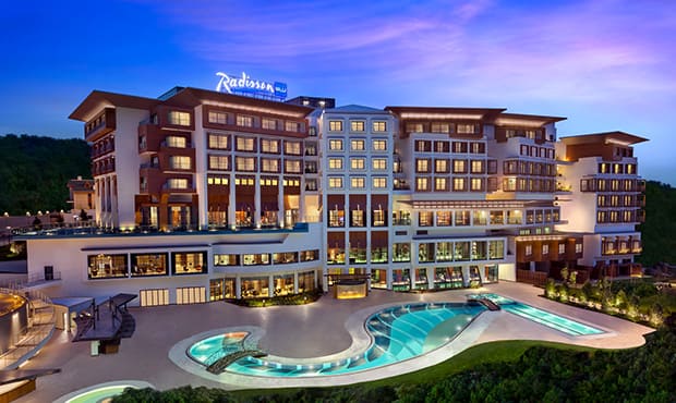 Рекламная акция Mastercard «Скидка 10% на проживание в отелях Radisson Hotels»